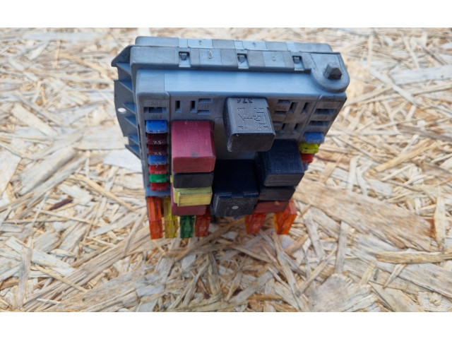Блок предохранителей 51763772   Fiat Doblo    