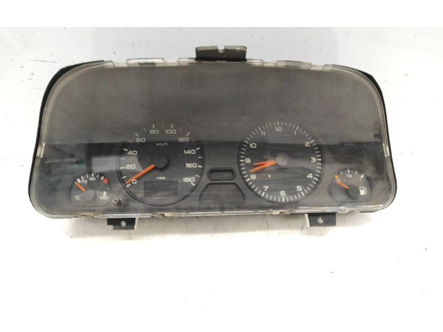 Přístrojová deska  Peugeot 306 1997 89652, 81115530  