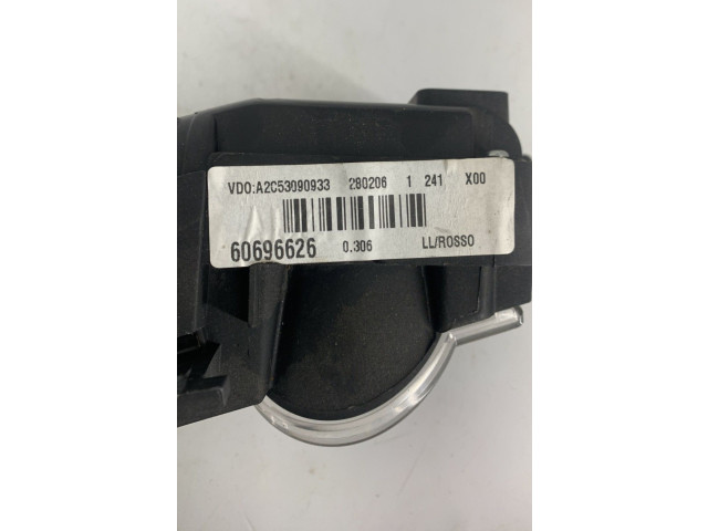 Дисплей    60696626   Alfa Romeo 159