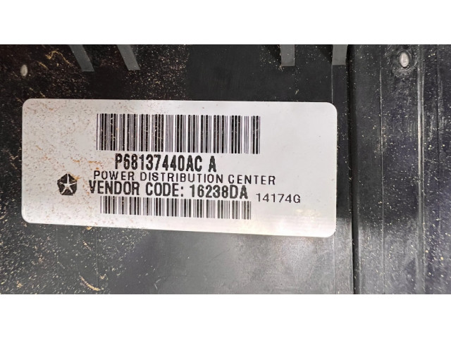   Pojistková skříňka 16238DA   Dodge Durango 2014