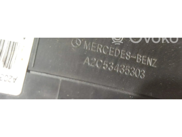 Přístrojová deska  Mercedes-Benz C W205 2017 A2049004408  