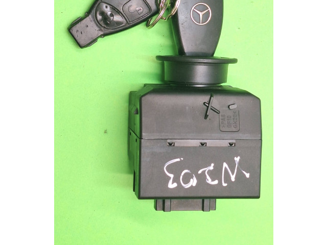 Řídící jednotka 2095452308, 33002422   Mercedes-Benz C W203 2005