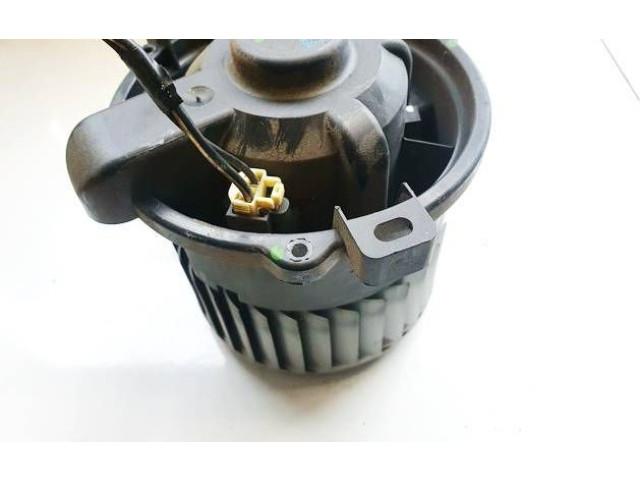 Вентилятор печки    mf0160700701, 31111113   Mitsubishi Colt