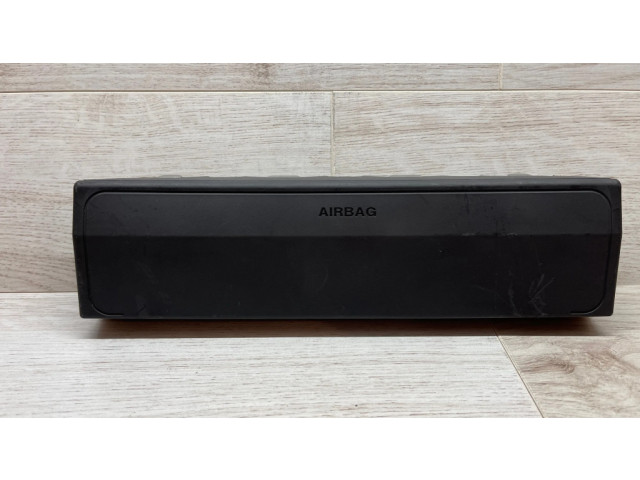 Подушка безопасности для колен 6820576, TG11D06002   BMW 5 G30 G31