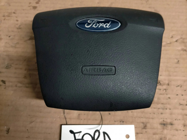 Подушка безопасности водителя 1677413   Ford Mondeo MK IV