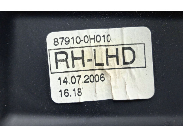 Zpětné zrcátko  Peugeot 107 2006  2101011-879100H010, NEGRO  