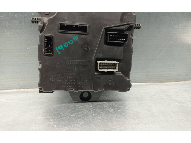 Блок управления 284B15323R, 24558741   Renault Kangoo II