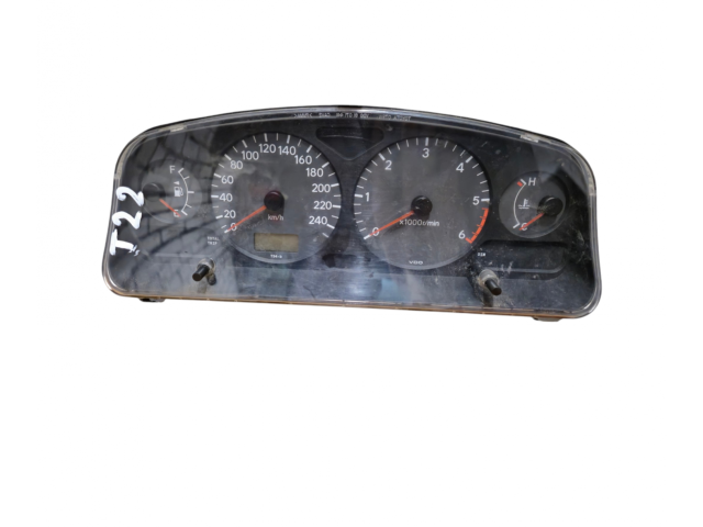 Přístrojová deska  Toyota Avensis T220 2001 88458017  
