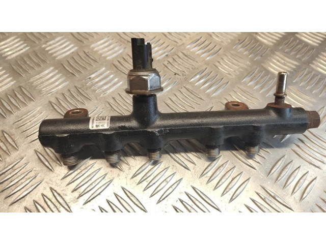 Vstřikovací lišta 9674300080   Ford Kuga II  pro naftový motor 2.0  