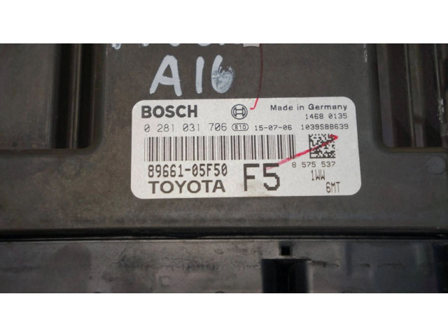 Řídící jednotka 0281031706, 8966105F50   Toyota Avensis T270 2015