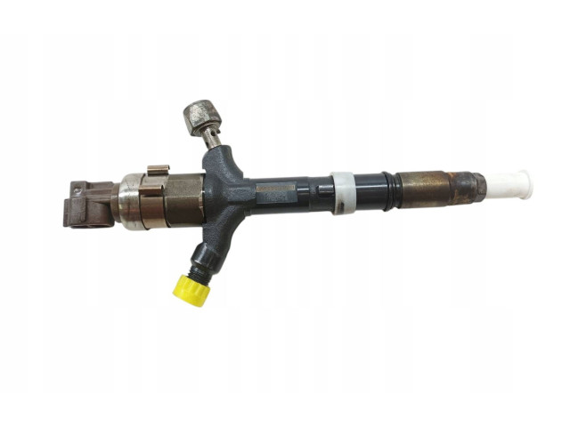 Форсунка 095000-0571, D4D    Toyota RAV 4 (XA20)   