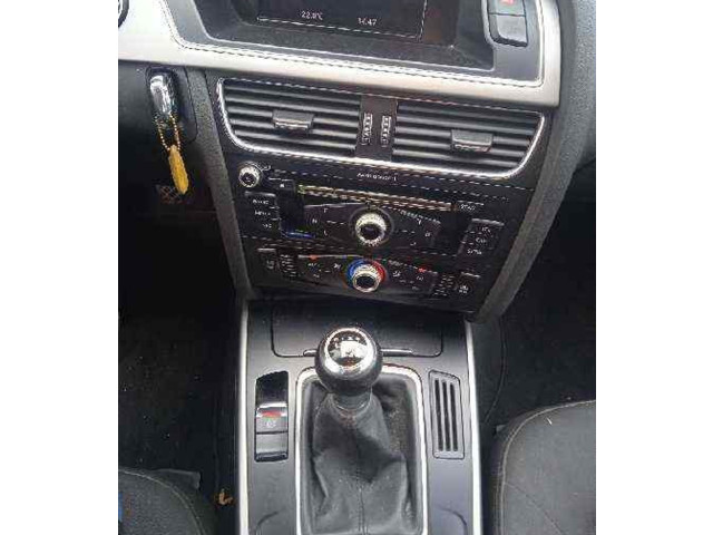Дисплей    8T0919603F   Audi A4 Allroad