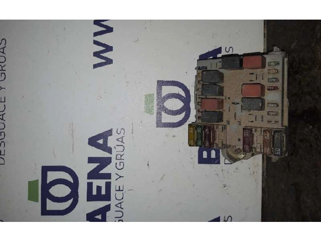 Блок предохранителей 46846109   Fiat Stilo    