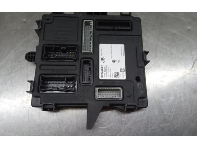 Блок комфорта 284B13925R, 21578403657990   Renault Captur II   