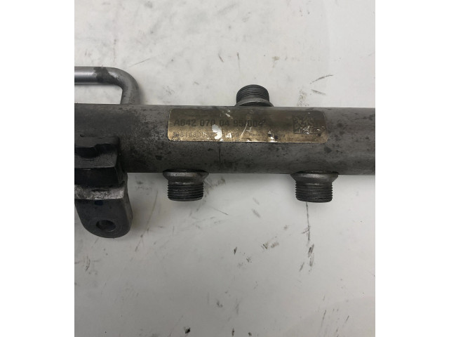 Vstřikovací lišta A6420700495   Mercedes-Benz ML W164    642 