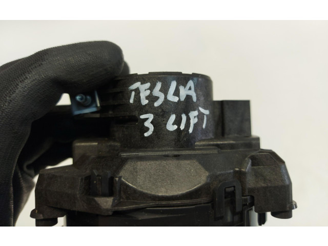 Подрулевой шлейф SRS 1767214-00-D   Tesla Model 3