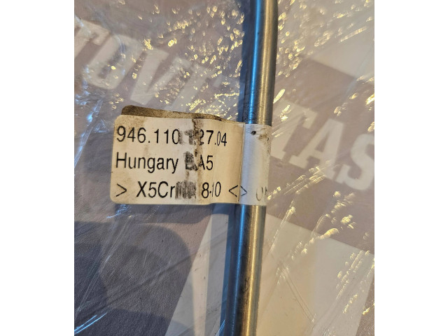 Топливная рампа 94611012704   Porsche Macan  