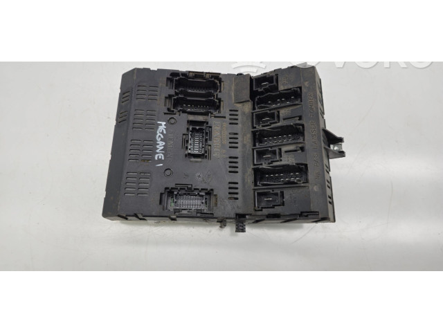 Блок предохранителей 7703297183G   Renault Megane I    