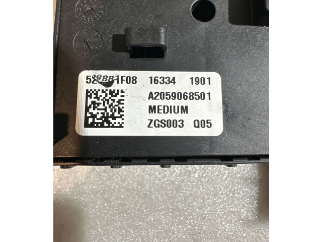  Pojistková skříňka 529881F08, ZGS003Q05   Mercedes-Benz C W205 2016