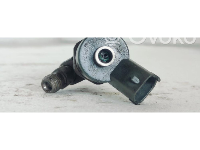 Vstřikovač 0445110146   Volvo S40, V40    D4192T3 