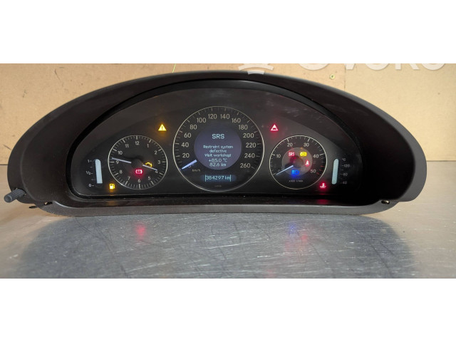 Přístrojová deska  Mercedes-Benz CLK A209 C209 2003 A2095403511, 110080251005  