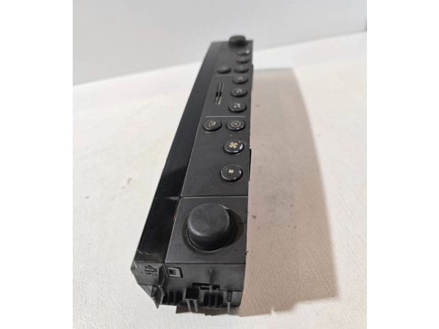 Блок управления климат-контролем 09105065, 69382201   Opel Omega B2