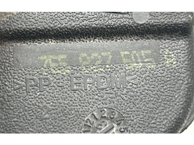 Zámek zadních dveří 7E5827505A   Volkswagen Transporter - Caravelle T5 2011