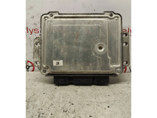 Řídící jednotka 6M6112A650BB, 0281012530   Mazda 3 I 2007