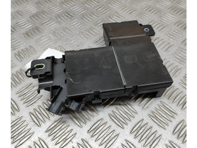   Pojistková skříňka 32359475   Volvo XC40 2024