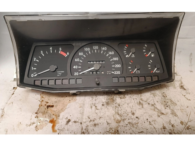 Панель приборов 87001271, 81117707   Opel Frontera A       