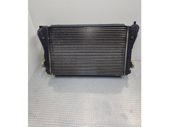 Интеркулер  3C0145805AD, 0661C   Volkswagen PASSAT B6 2.0
