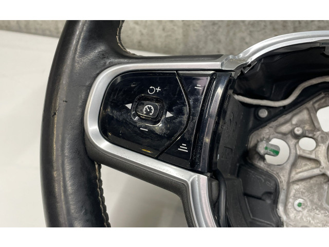 Volant Volvo V60 2019 32227371, 646697800A  