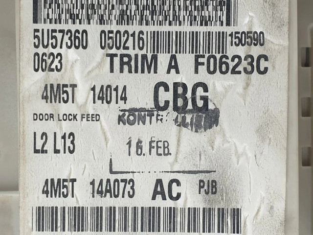 Блок предохранителей 30S519094205, 4M5T14014CBG   Ford Focus    