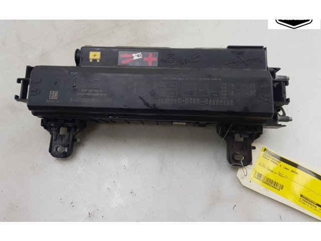 Блок предохранителей  103440500F, 103440500F   Tesla Model S    