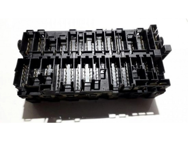 Блок предохранителей  357937039   Ford Galaxy    
