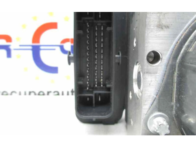 Jednotka ABS 476605492RA   Renault Captur 2015