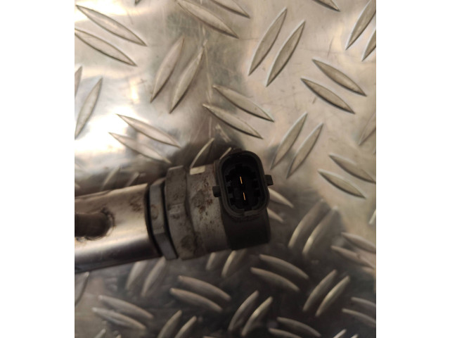 Vstřikovací lišta 30777759, 0445215025   Volvo V60    D5244t15 