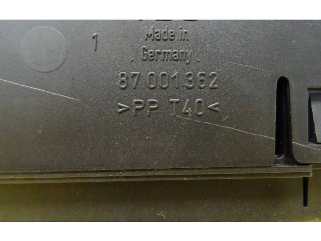 Přístrojová deska  Opel Vectra B 1998 24422203RB, 87001362  