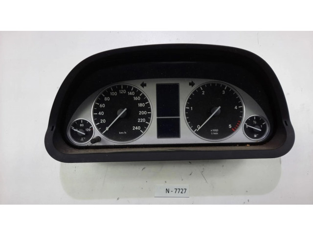 Přístrojová deska  Mercedes-Benz B W245 2007 1031098110  