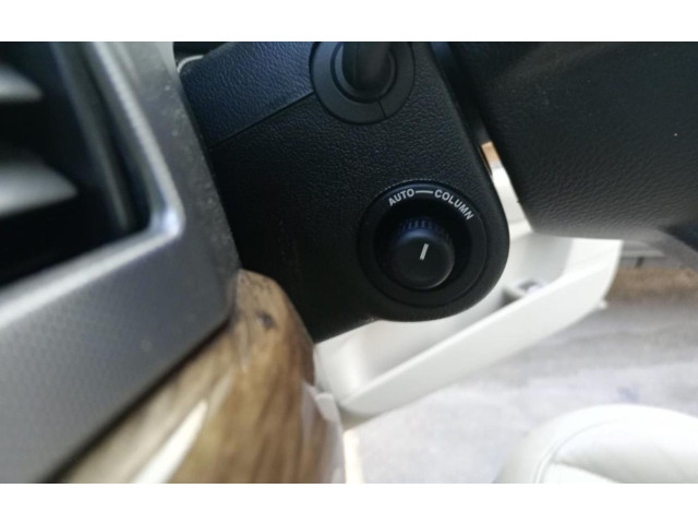 Volant Jaguar XF X250 2010   