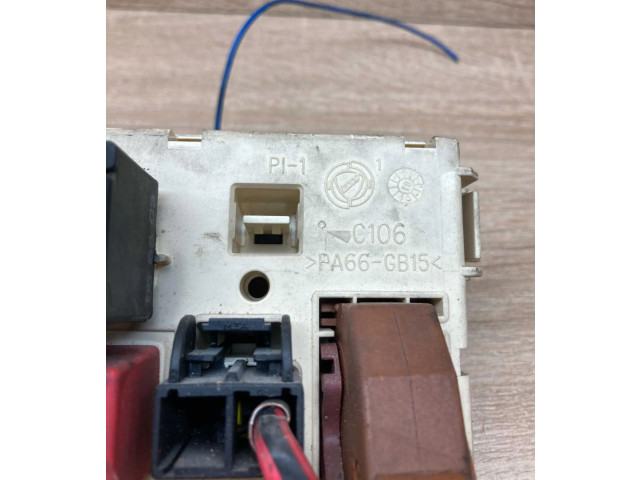 Блок предохранителей 51711824, 46778898   Fiat Stilo    