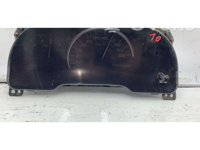 Přístrojová deska  Toyota Avensis T220 2003   