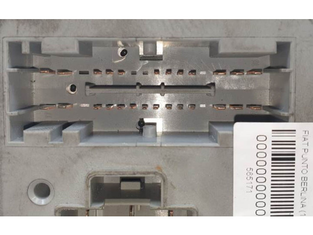 Блок предохранителей 46760253   Renault Megane I    