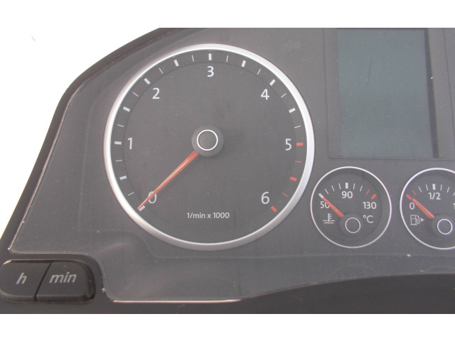 Панель приборов 5N0920870D, 5N0920870D   Volkswagen Tiguan       