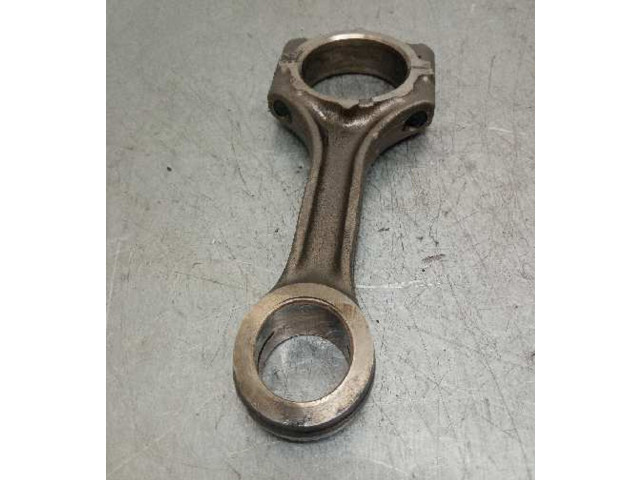Ojnice  2AD, 8BA    Toyota Corolla Verso AR10  