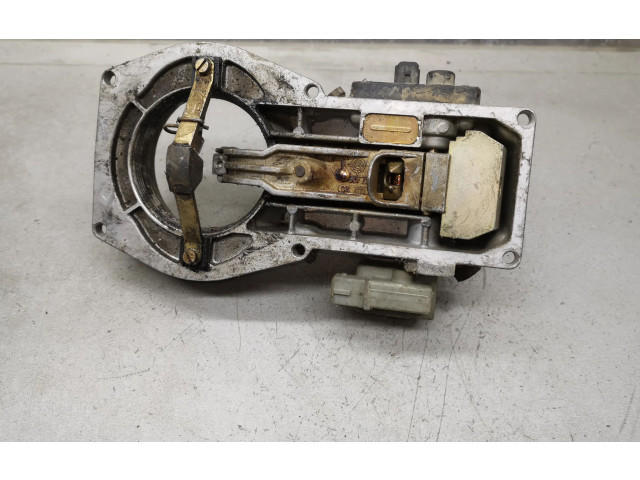 Vstřikovací lišta 0438121011, 026133353   Audi 80 90 B3     