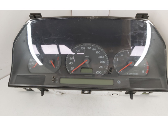 Přístrojová deska  Volvo S70  V70  V70 XC 1998 9166196, 9168144  