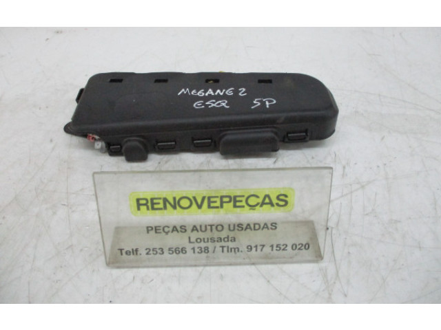 Подушка безопасности в сиденье 8200371806   Renault Megane II