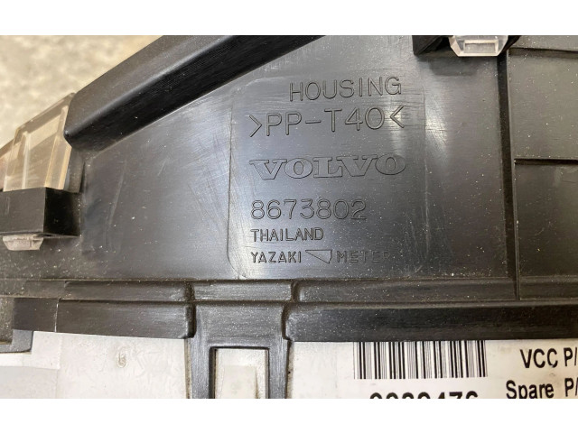 Přístrojová deska  Volvo V70 2005 30746112, 8673802  