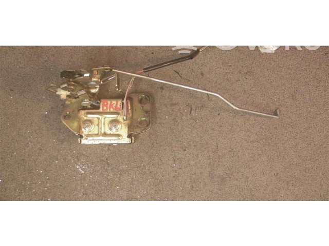 Замок багажника     Toyota Corolla E110 1995 - 2002 года